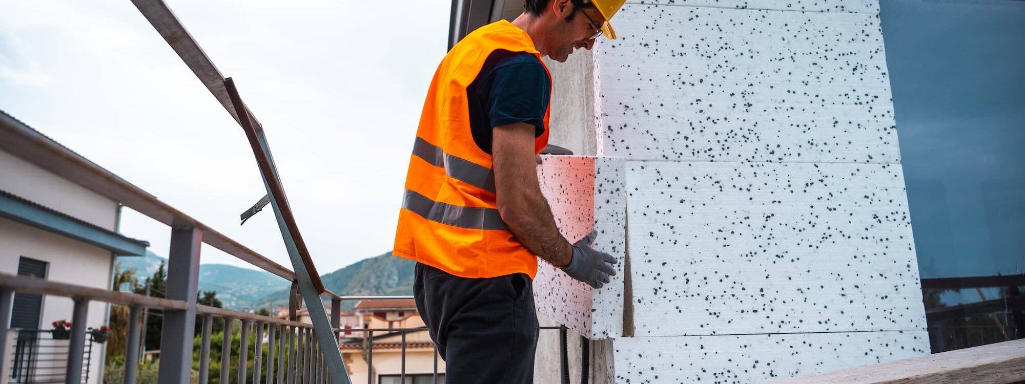 Quel est l&#8217;impact des nouvelles normes environnementales sur les matériaux d&#8217;isolation extérieure ? Cernay